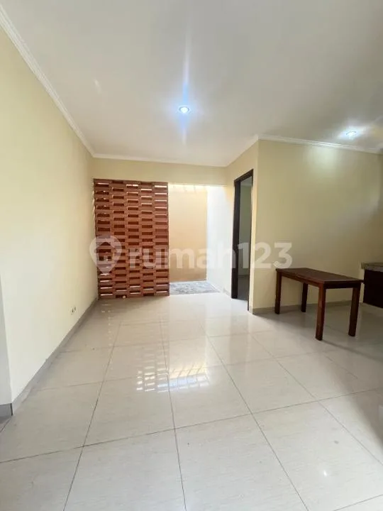 Rumah 3 Kamar Semi Furnished di Tukad Balian Renon - Image 3 of 4