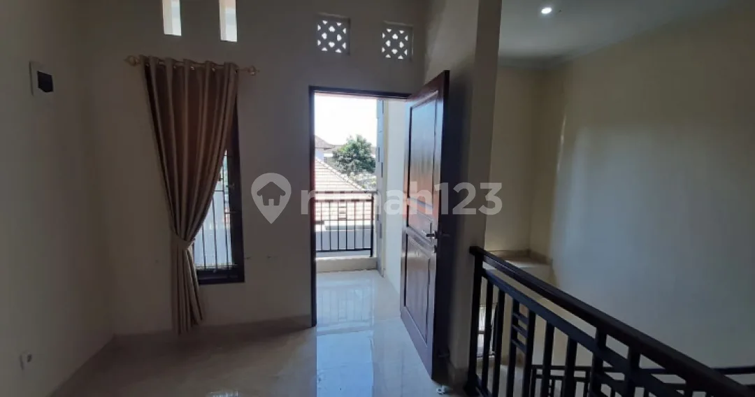 0075$ Sewa Rumah Renon Denpasar Bali Dekat Sanur Sesetan Panjer Kuta - Image 3 of 4