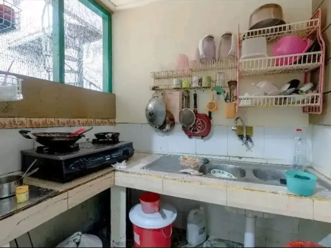 FREEHOLD  Di jual Rumah Lantai 2 Lokasi di buluh Indah Gatsu barat denpasar - Image 8 of 10