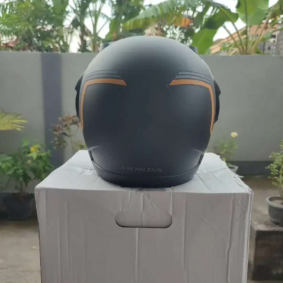 (No Inbox) Helm Honda baru Original Dealer Lokasi Batuyang - Image 4 of 6