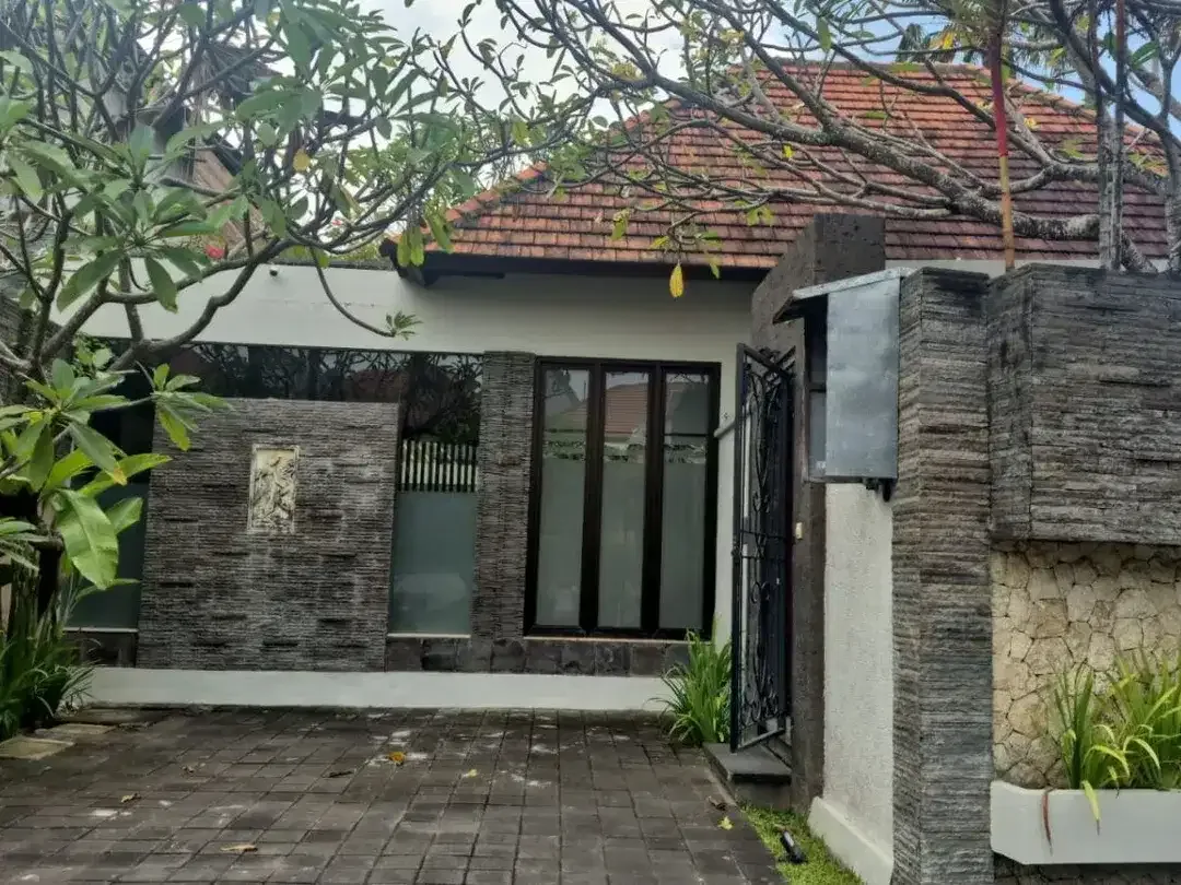 Dijual Villa Mewah di Jalan Dewa Saraswati - Image 6 of 6
