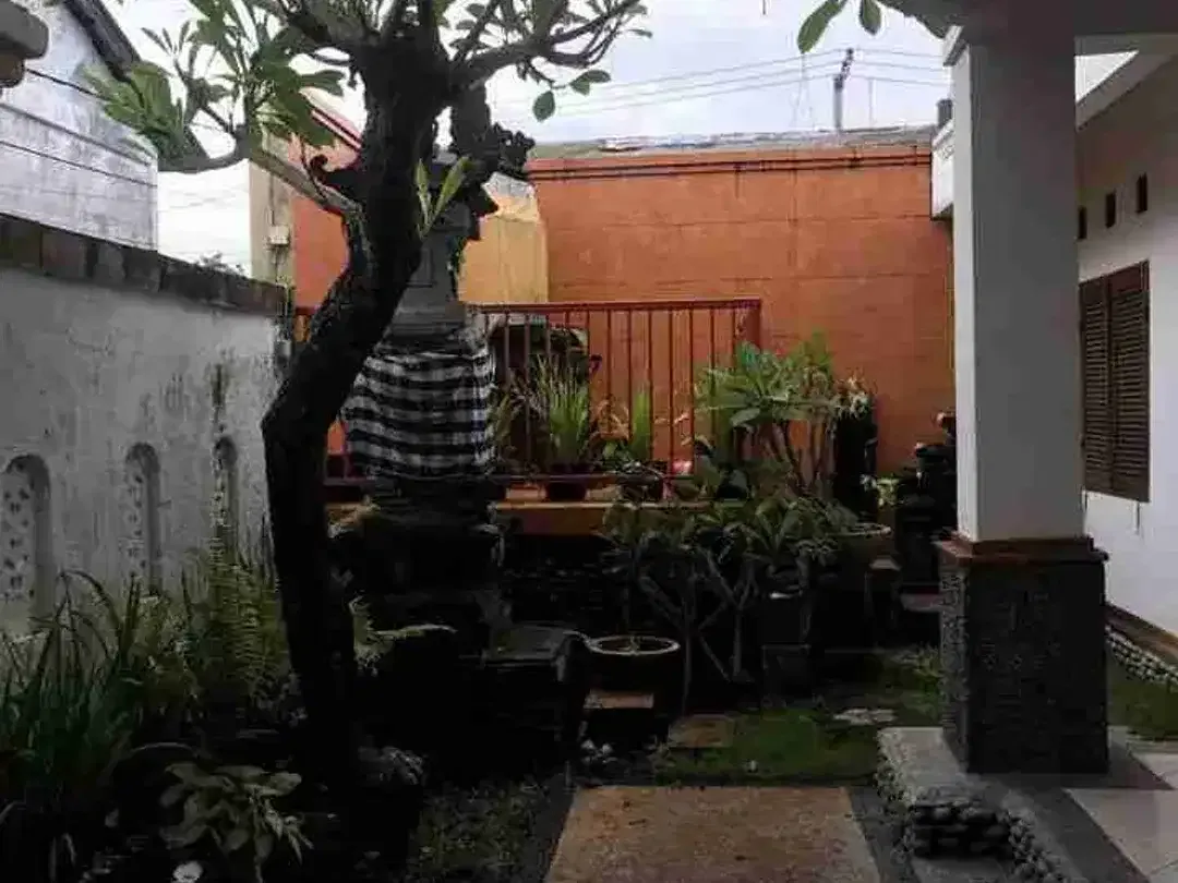 RUMAH LANTAI II DI KEROBOKAN BATUBIDAK BADUNG BALI - Image 2 of 9