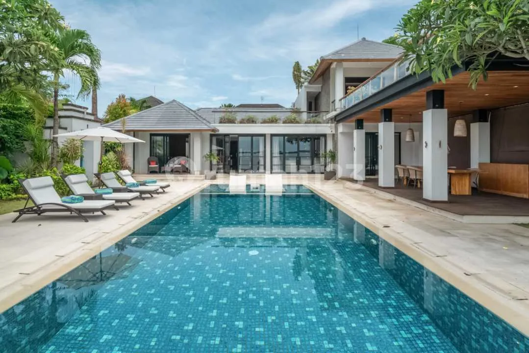 New Renovation In Tanjung Benoa Nusa Dua Bali Beach Front And Sunset With Area Villa And Hotel - Image 1 of 4