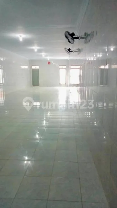 Ruko Baru dan Siap Pakai untuk Usaha Retail di Jalur Ramai di Gatot Subroto Tengah, Dekat Living World, Denpasar - Image 4 of 4