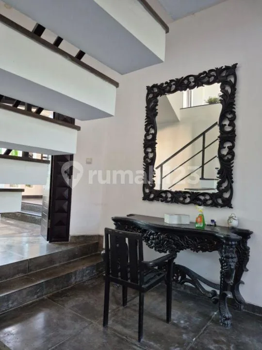 Dijual Cepat Villa.mewah Dgn 2 Kolam Renang di Jimbaran.tiara Nusa Estate - Image 2 of 4