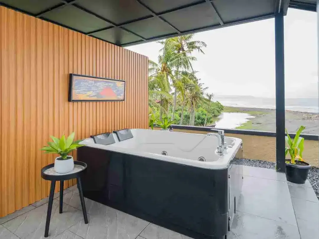 Villa Beachfront Tepi Pantai Modern Tropical, di Saba, Gianyar, Bali - Image 7 of 10