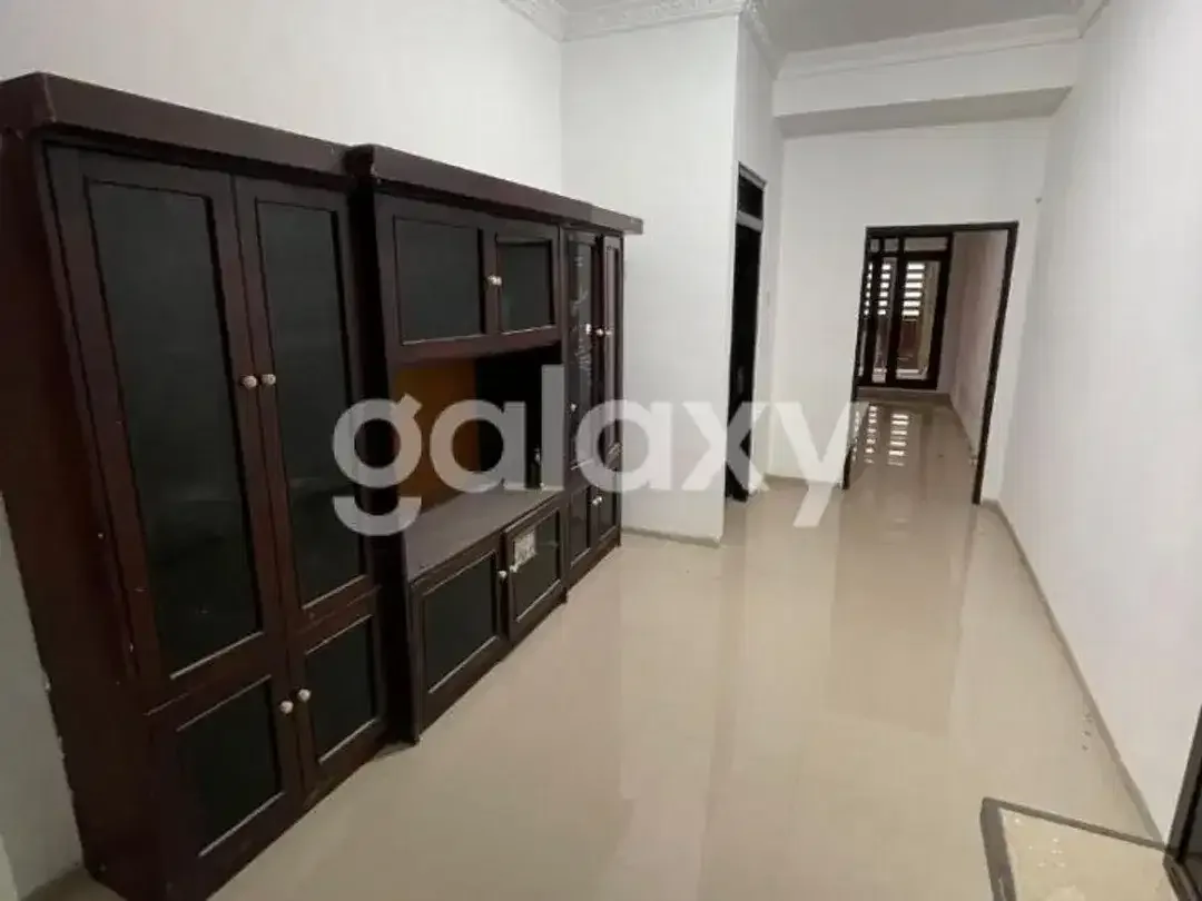 RUMAH DI DEKAT MCD DAN PANTAI DI ANGGREK JIMBARAN BADUNG, BALI - Image 6 of 10