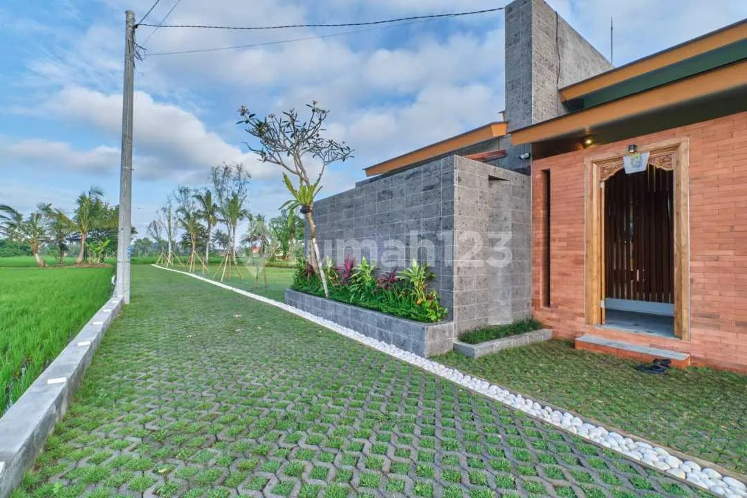 Tropical Villa 2 Bedrooms Lodtunduh Ubud - Image 3 of 4