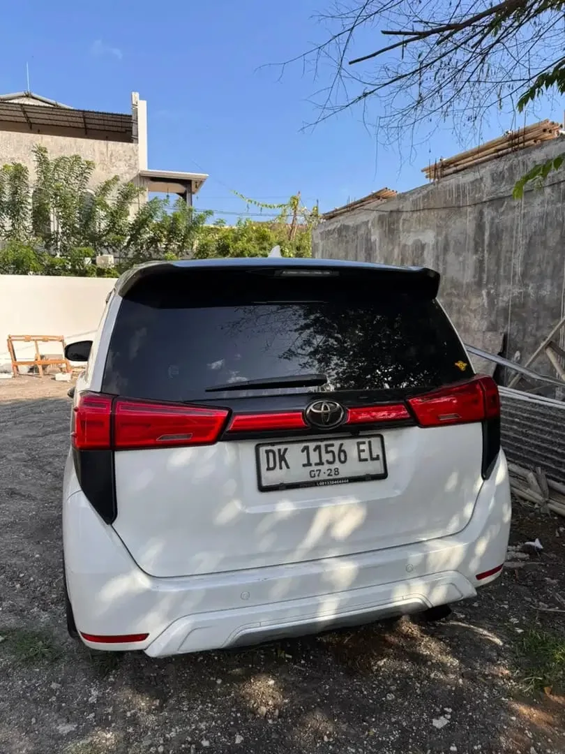 Toyota Kijang Innova 2018 Diesel - Image 6 of 10