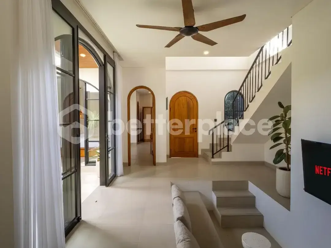 Strategic Mediterranean Leasehold Villa 5 Minutes to Dreamland Beach – Pecatu - Image 3 of 10