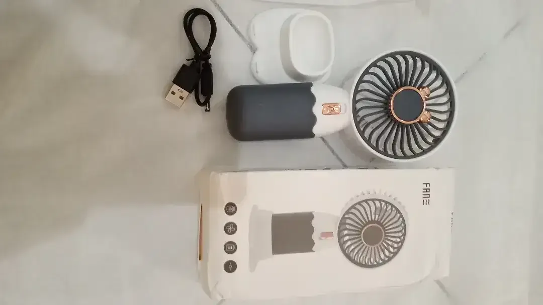 30rb Dijual Murah Kipas Angin Mini Fan Genggam Cute Portable (BARU) - Image 5 of 10