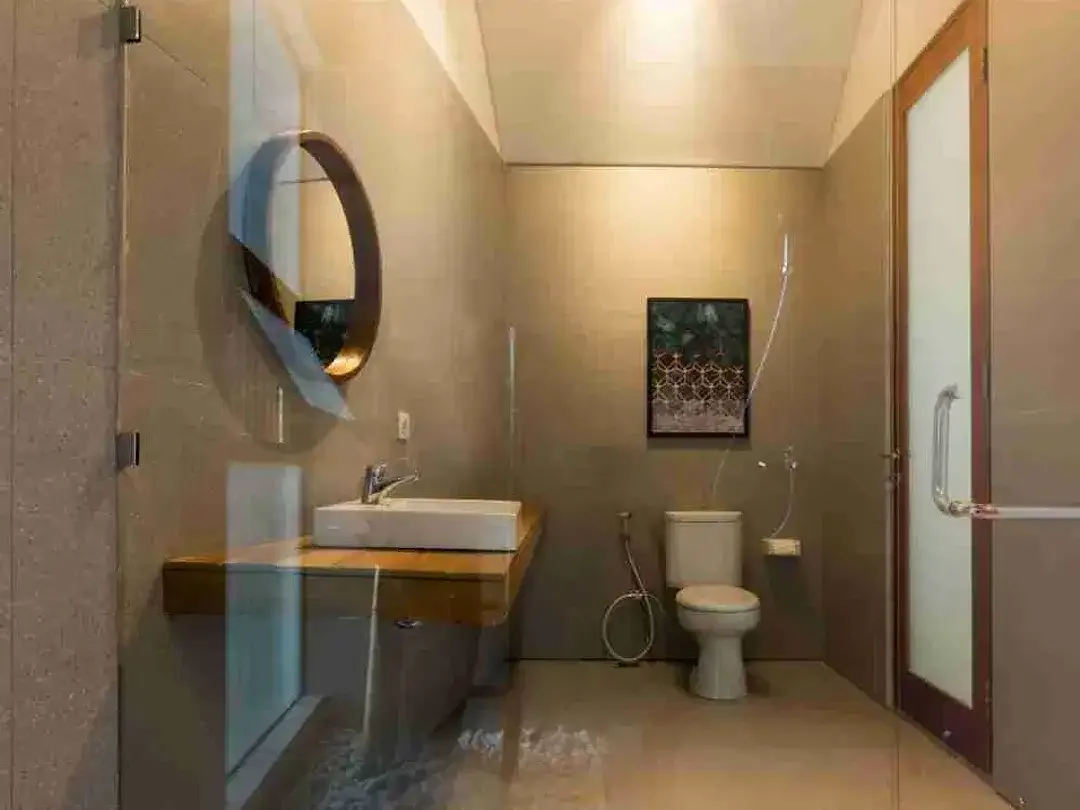 DISEWAKAN  VILLA BARU FULL FURNISH DEKAT MONKEY FOREST UBUD - Image 9 of 10