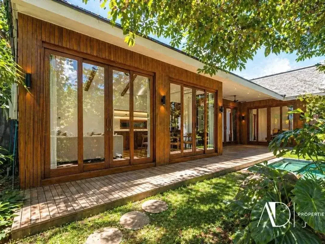 LEASEHOLD | SINGLE-LEVEL 3-BEDROOM VILLA IN PRIME BEACHSIDE SANUR - Image 10 of 10