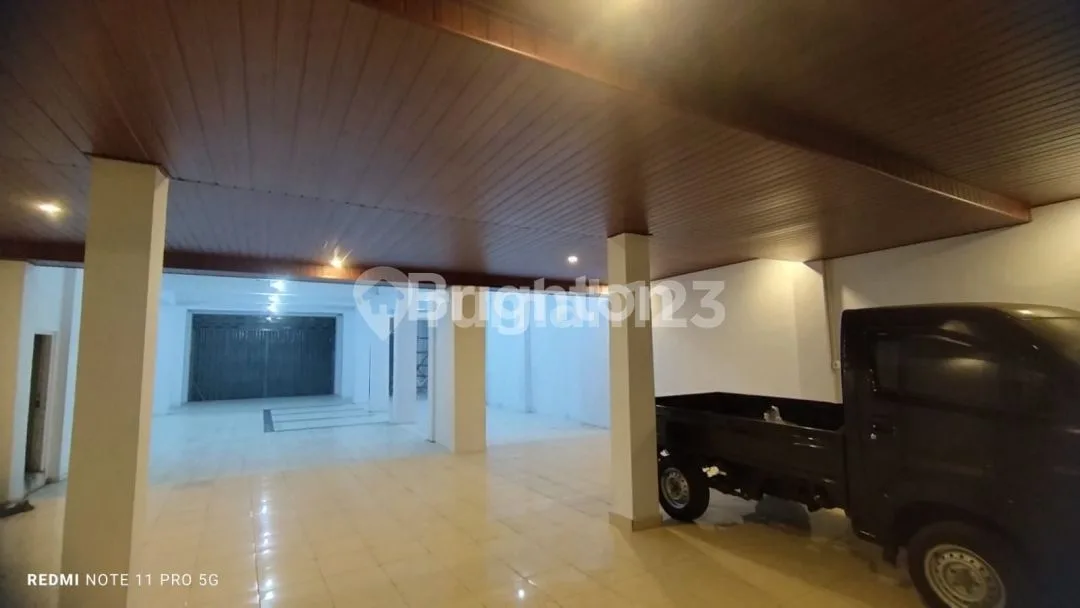 RUKO 3 LANTAI BERLOKASI STRATEGIS DAN PREMIUM DI JALAN UTAMA GATOT SUBROTO TIMUR - Image 3 of 4