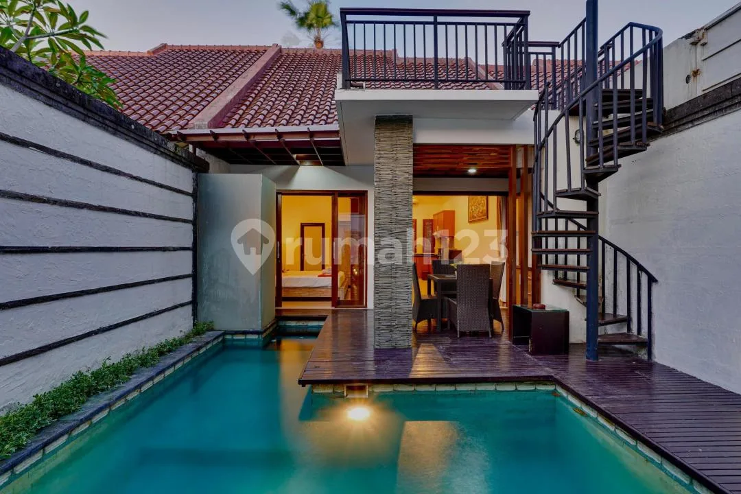 Private Villa Lengkap, Pool Balkon Strategis Kerobokan Dkt Canggu - Image 3 of 4