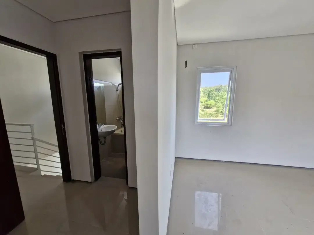 JUAL RUMAH JIMBARAN DALAM KOMPLEKS READY UNIT - Image 6 of 9