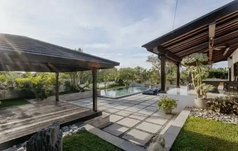 VILLA LUXURY FULLY FURNISHED PIRVAT POOL LOKASI STARTEGIS CANGGU - Image 5 of 10
