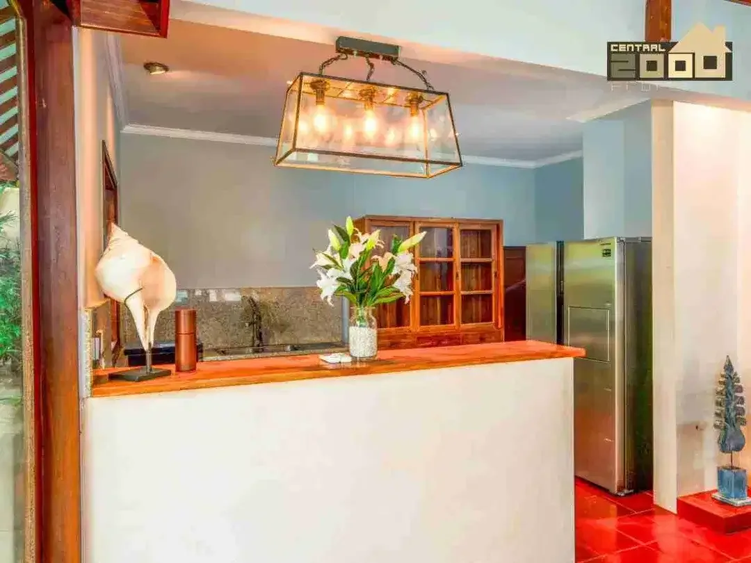 For Sale: Luxury Riverfront Villa Estate - Image 5 of 10