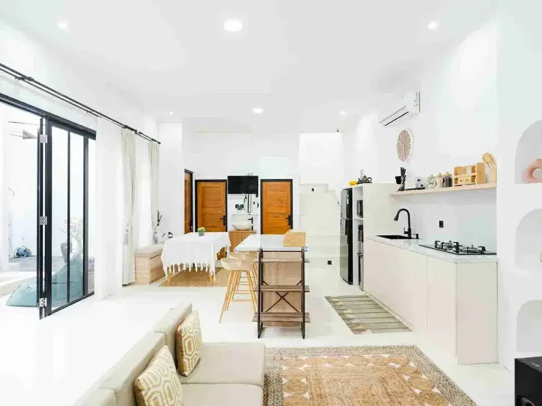 5 Bedrooms villa located near atlas berawa for sale - Image 7 of 10