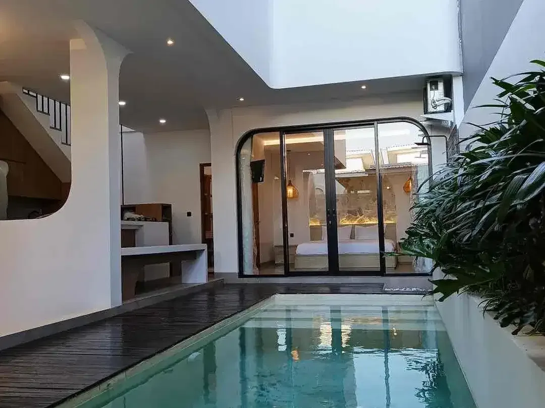 FOR SALE
BRAND NEW VILLA
3 BEDROOM MODERN melasti jimbaran bali - Image 1 of 10