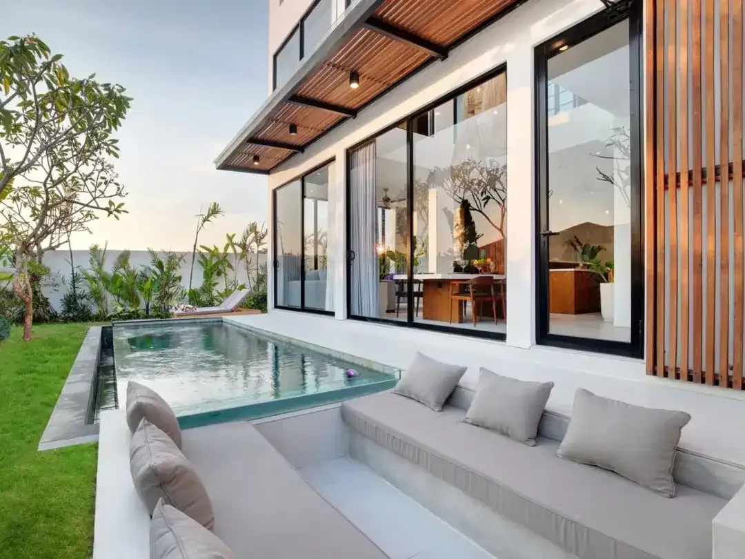 Luxury Oceanfront Villa in Pererenan – Canggu - Image 3 of 10