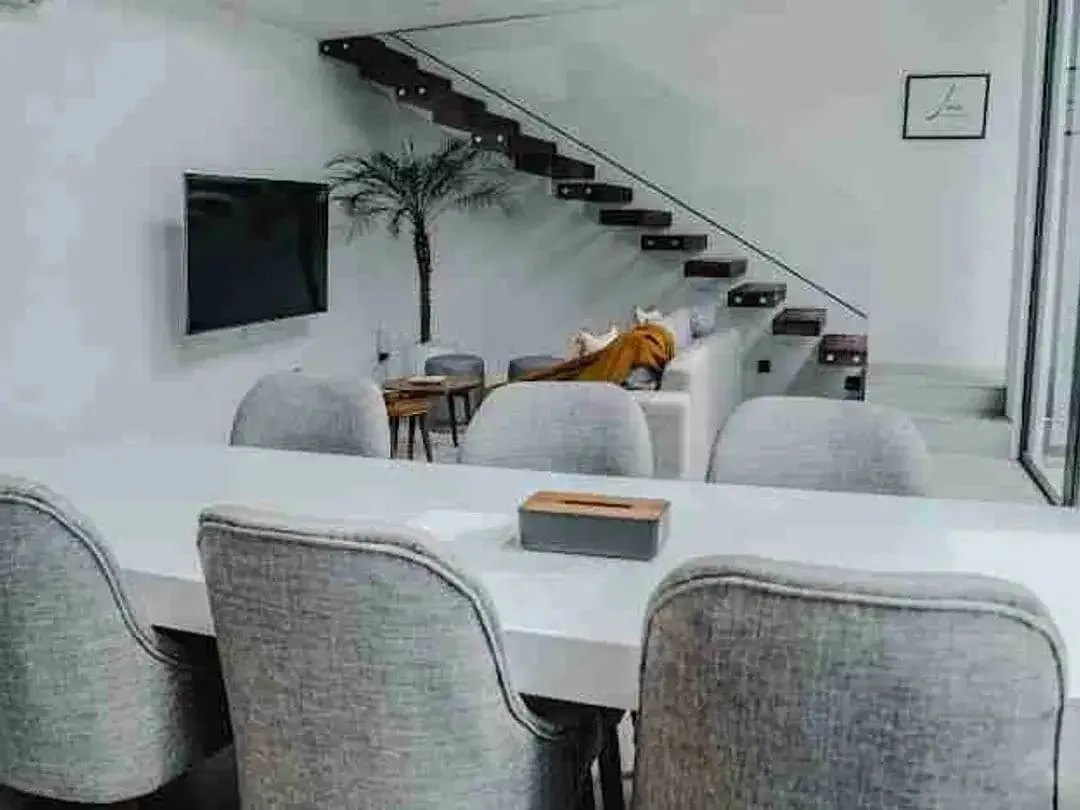 3 BEDROOMS LUXURY VILLA IN PERERENAN/ YUNI - Image 4 of 10