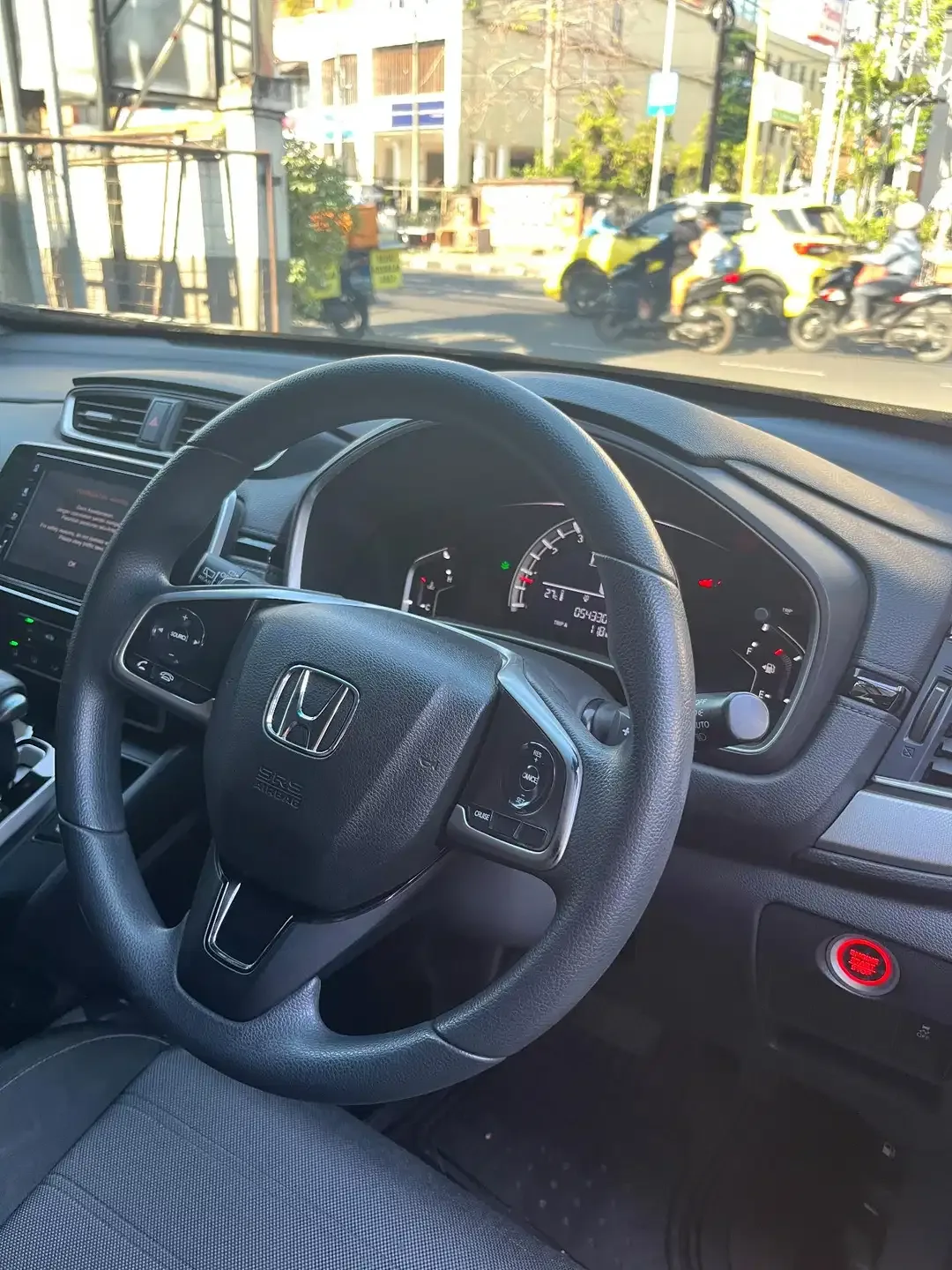 HONDA CRV 2022 HITAM MATIC - Image 6 of 10