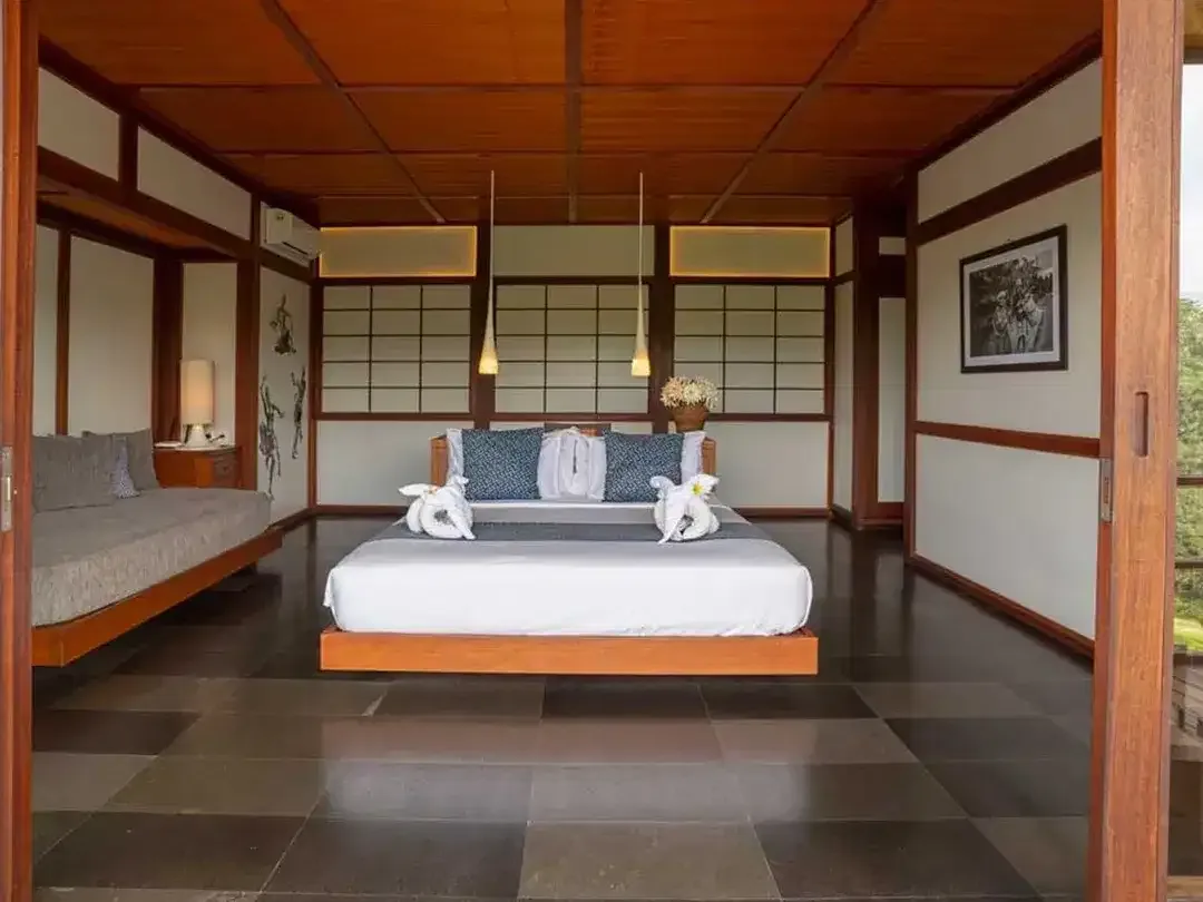 Freehold - Rice Field Vista Retreat Serene Luxury Living in Ubud's Panoramic Paradise - Image 2 of 10