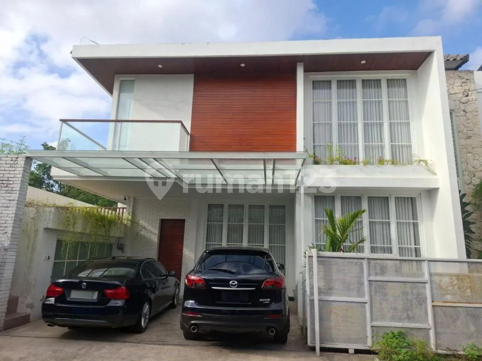 Rumah Modern 4 Kamar Tidur Dalam Komplek di Kawasan Elite Renon - Image 3 of 4