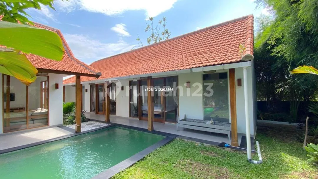 Big Garden Villa 2 Bedrooms Kayu Tulang Canggu Central - Image 2 of 4