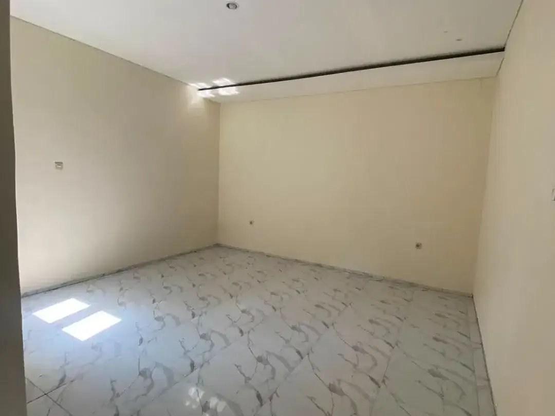 RUMAH BARU CARGO DENPASAR UTARA EMPAT KAMAR MEWAH - Image 5 of 10