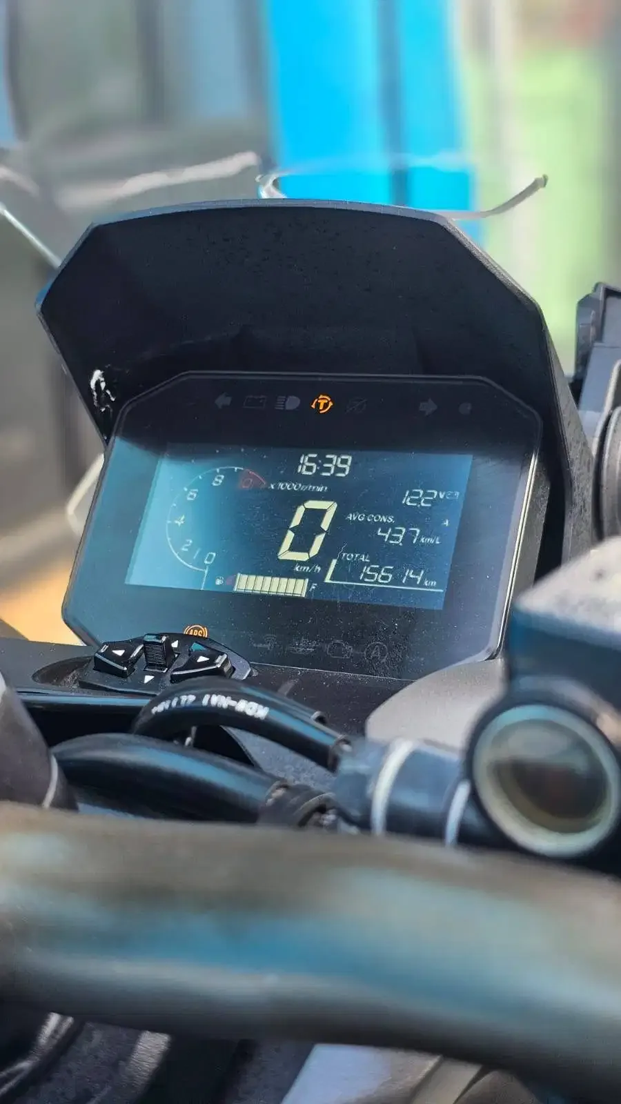 Honda putih Adv160 abs adventure 2025 matic - Image 2 of 3