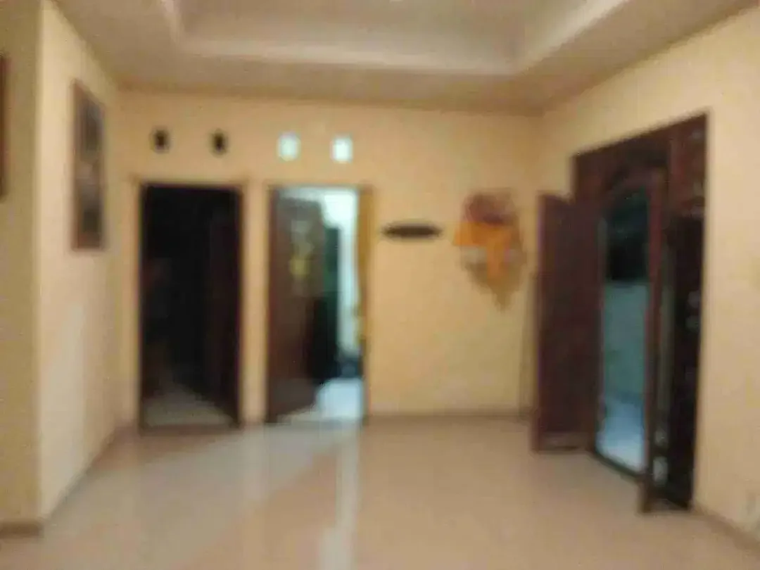Dijual rumah lantai 2 scond lokasi dalung pengilian padonan dekat Canggu - Image 8 of 9