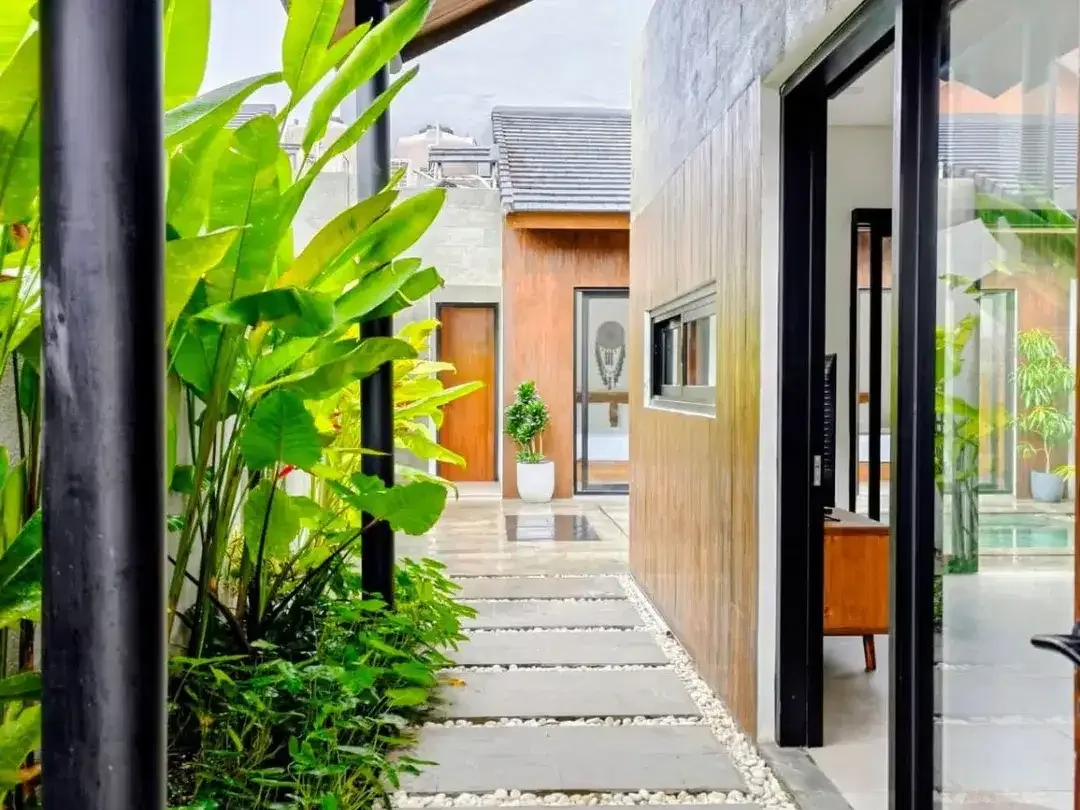 FOR RENT NEW VILLA 3BR FULLYFURNSIHED LOCATION BEST DEKAT PANTAI SINDHU SANUR - Image 7 of 7