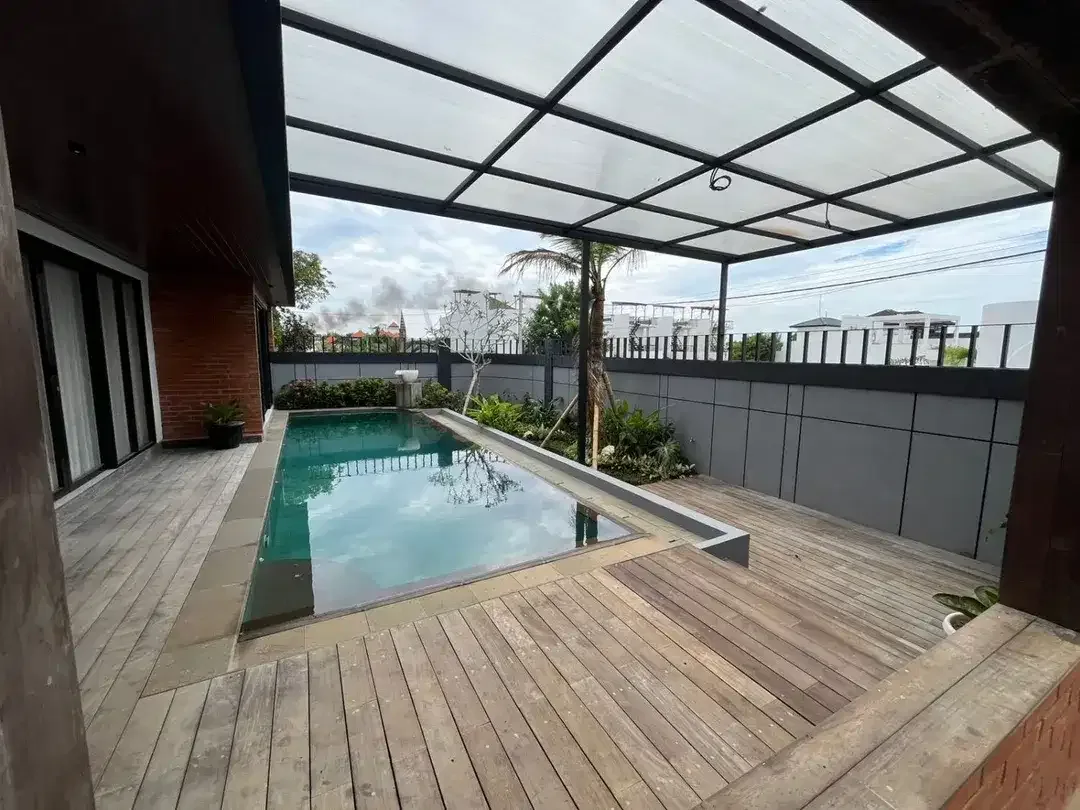 FOR SALE & LEASEHOLD | VILLA MODERN MINIMALIST – INDUSTRIAL TROPICAL Cocok untuk hunian pribadi maupun investasi villa sewa harian dengan potensi ROI - Image 4 of 10