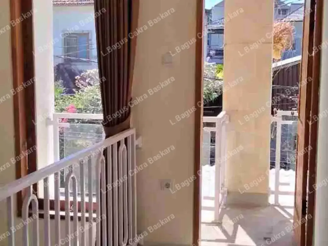 Disewakan Rumah Baru 2 Lantai Minimalis 
Tukad Batanghari Panjer Denpasar Selatan - Image 9 of 10