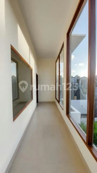 Rumah Semi Villa di Daerah Ubung Kaja Denpasar Utara Bali - Image 2 of 4