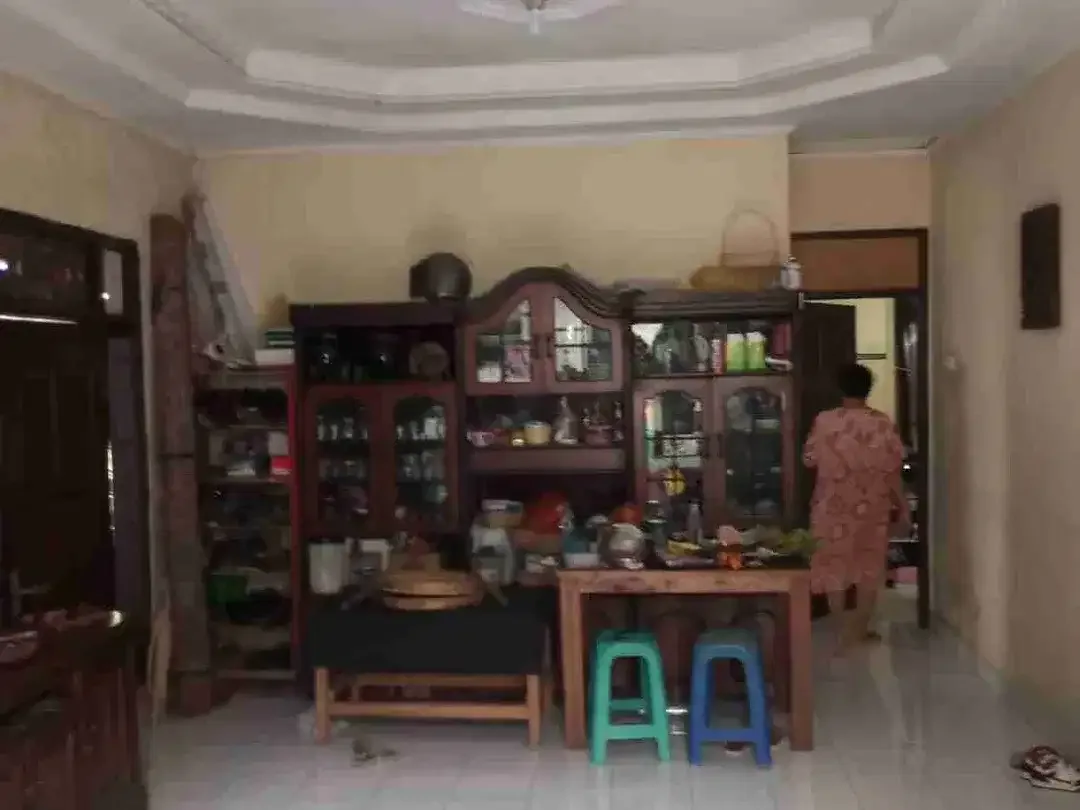 Jual Tanah 2are/200m² Bonus Bangunan 1lt Jl Tukad Buaji, Cocok untuk di bangun Kos kosan / Hunian. area Strategis. - Image 4 of 5