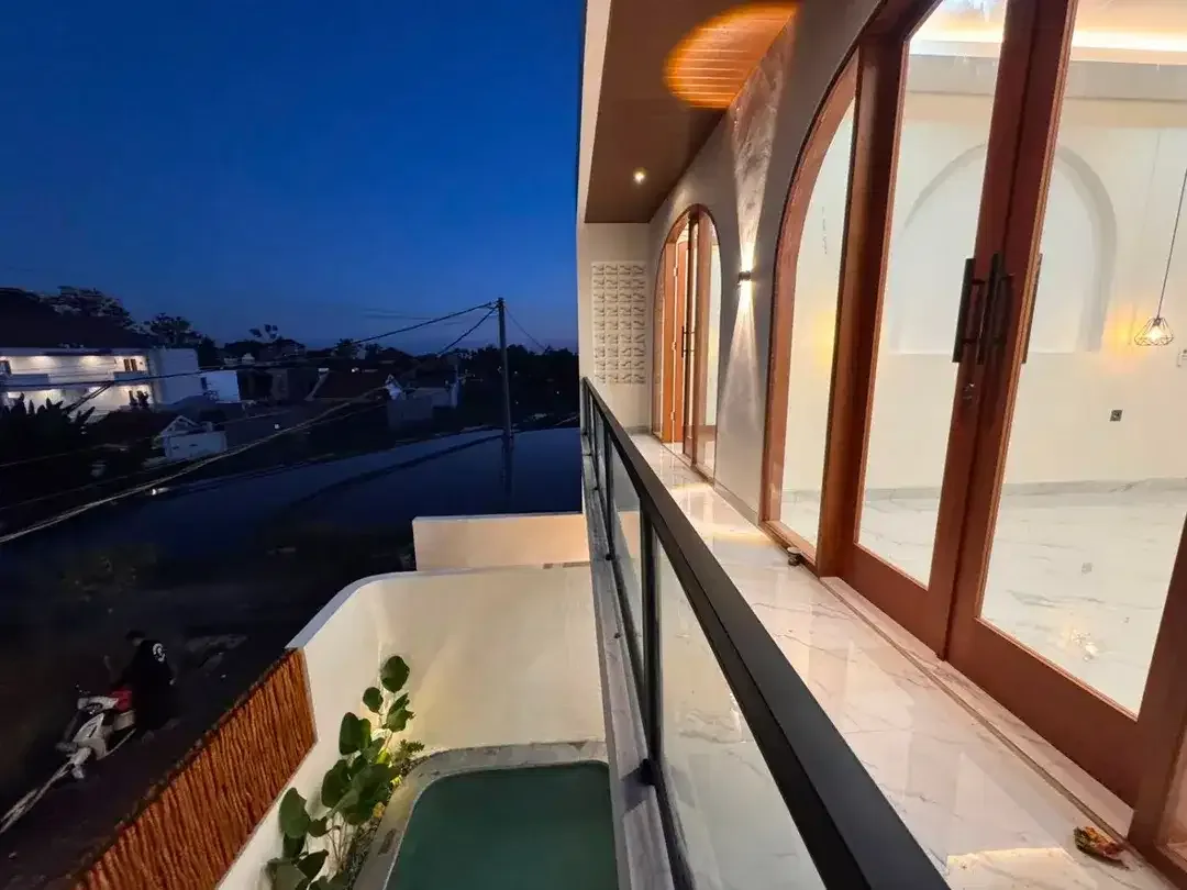 BRAND NEW MODERN VILLA IN BABAKAN CANGGU - Image 6 of 10