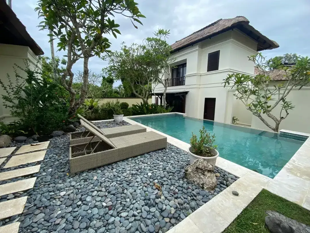 Villa four season jimbaran - Image 1 of 7