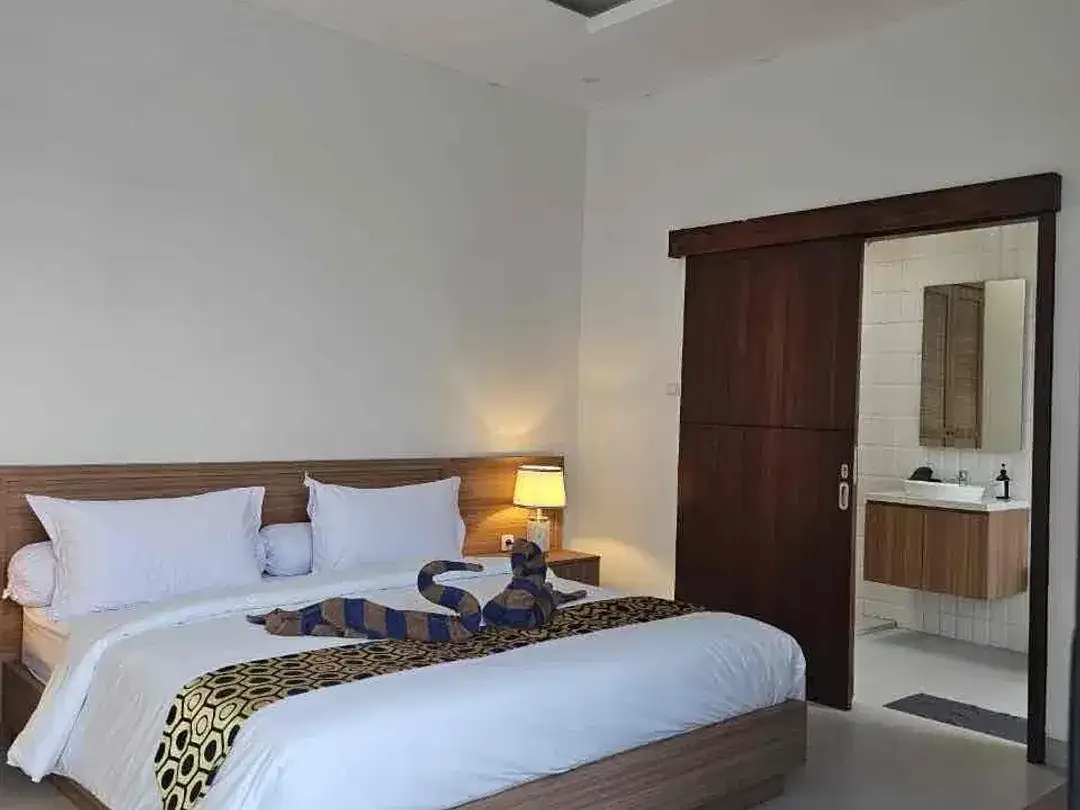 For Sale

Villa Minimalis Modern
Lokasi: Darmawangsa Kampial Nusa Dua - Image 9 of 10