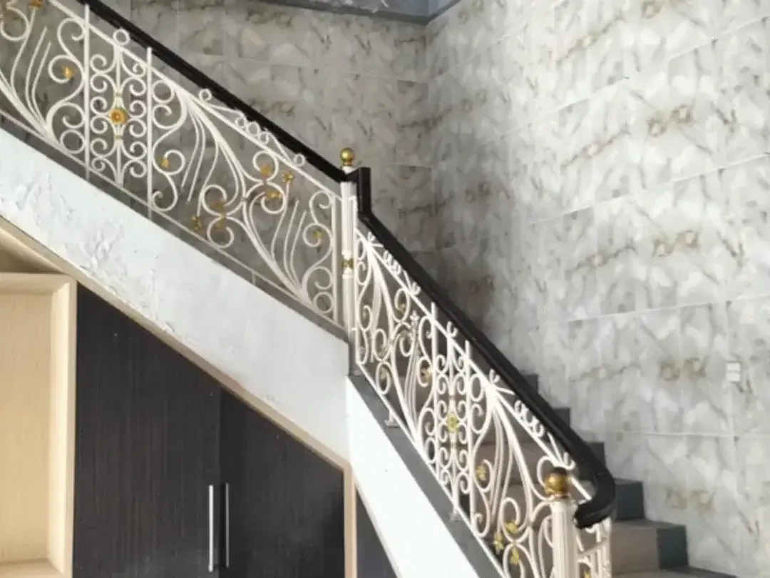RUMAH LINGKUNGAN ELIT DI PERUM SAKAH PERMAI PEMOGAN DENPASAR - Image 6 of 8