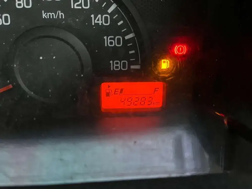 Suzuki Carry 2022 Bensin - Image 9 of 10