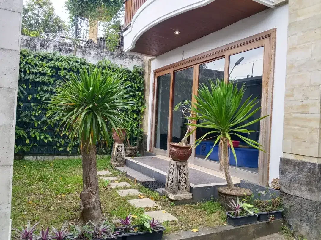 RUMAH FULLY FURNISHED DI KUNTI SEMINYAK - Image 4 of 10