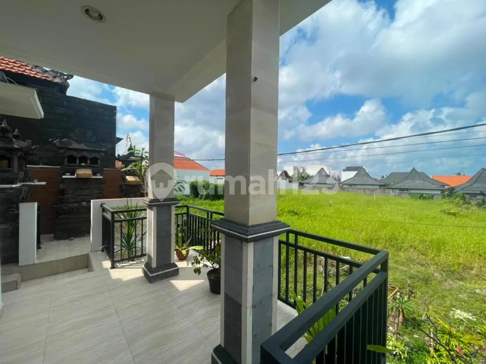 3 Bedrooms House For Rent In Tibubeneng, Canggu - Image 1 of 4