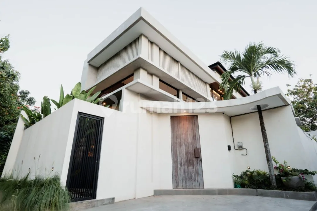Modern Villa Suluban Pecatu 2 BR Luas 214MÂ² - Image 2 of 4