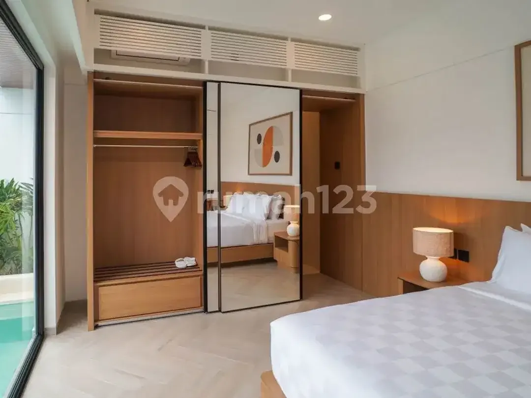 Brand New Villa Mediterranean Style Lantai 1 - Image 6 of 10