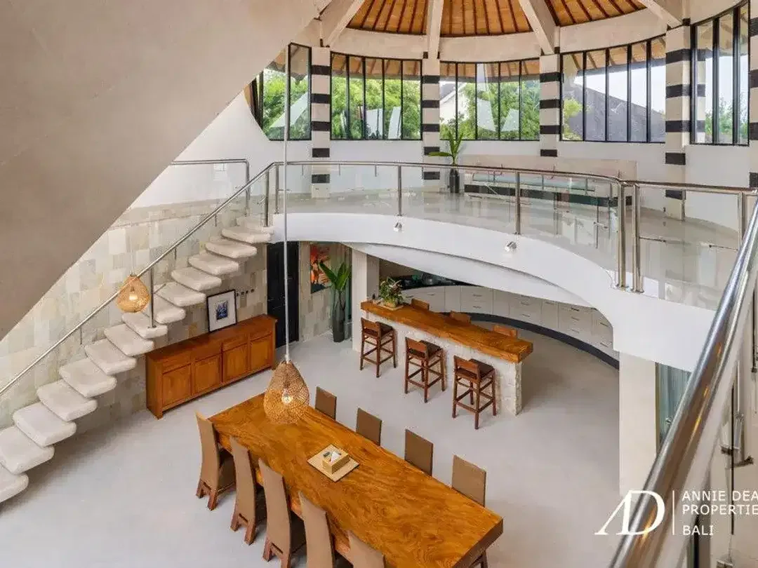FREEHOLD 4-BEDROOM VILLA WITH UNIQUE ARCHITECTURE IN PADONAN - Image 10 of 10