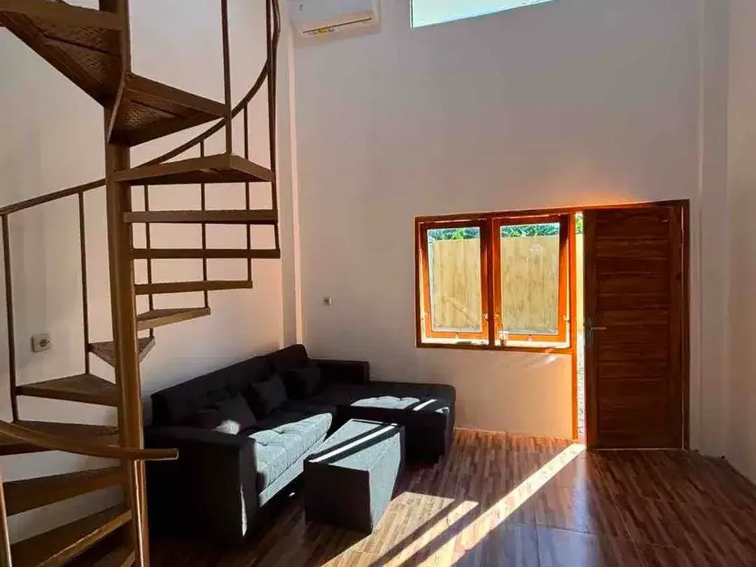 Disewakan Apartemen Mezzanine Modern Dekat Seminyak dan Canggu - Image 7 of 9