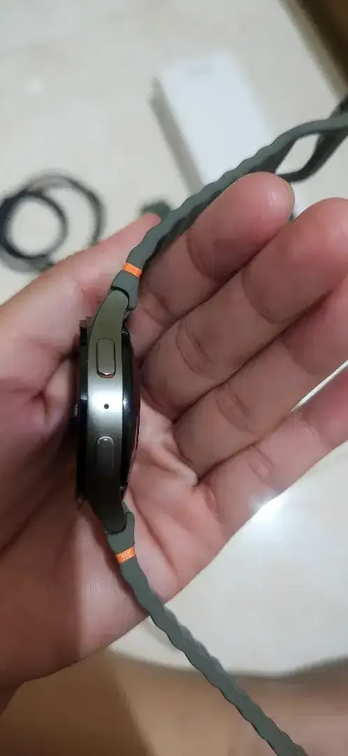Samsung galaxy watch7 - Image 5 of 5